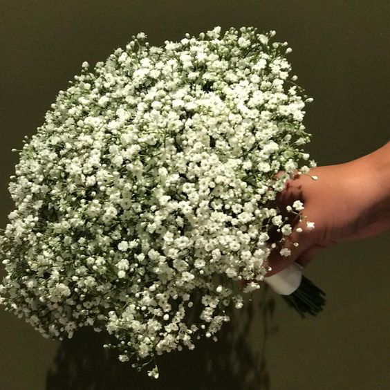 Brudebukett med hvite blomster